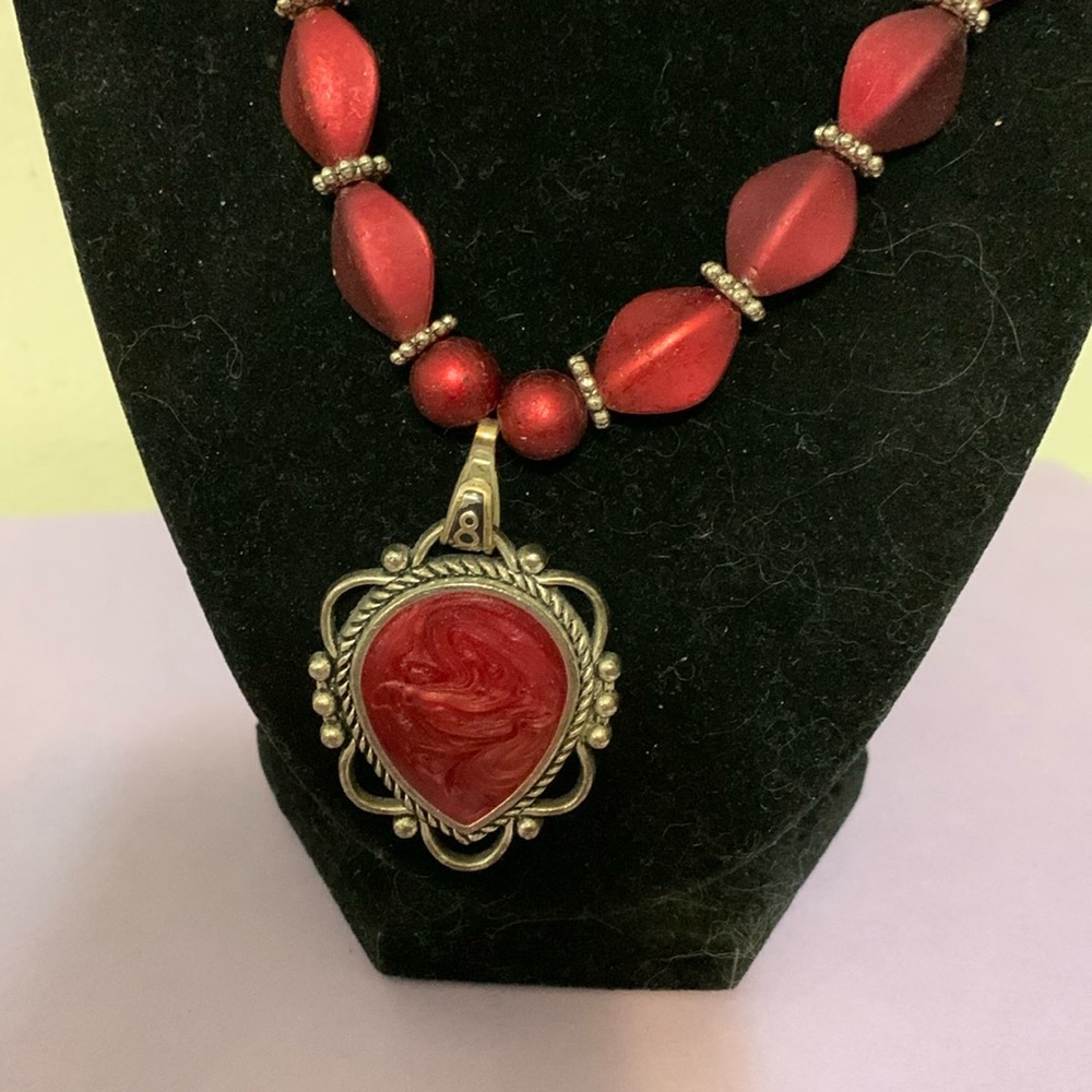 Beautiful necklace 17”